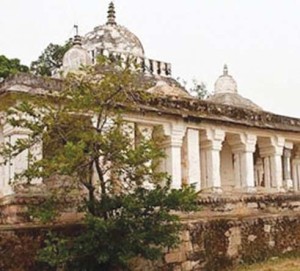 The Bandhavgarh Fort assumed to be 2000 years old